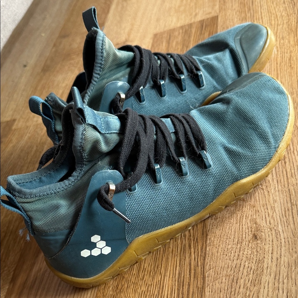 Vivobarefoot-style Teal High-Top Sneakers